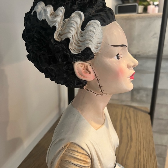 Bride of Frankenstein Bust Tabletop Decor 13” Tall - Picture 7 of 8
